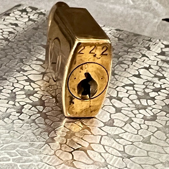 RARE Angel #222 LV Lock & Key - Picture 11 of 13